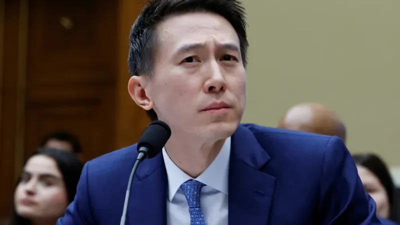 Luôn luôn lăng nghe để phát triển công đồng